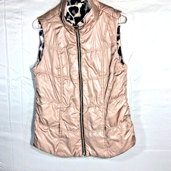 Amazing Women's M Tribal Reversible Lightweight Puffer Vest - Picture 2 of 9